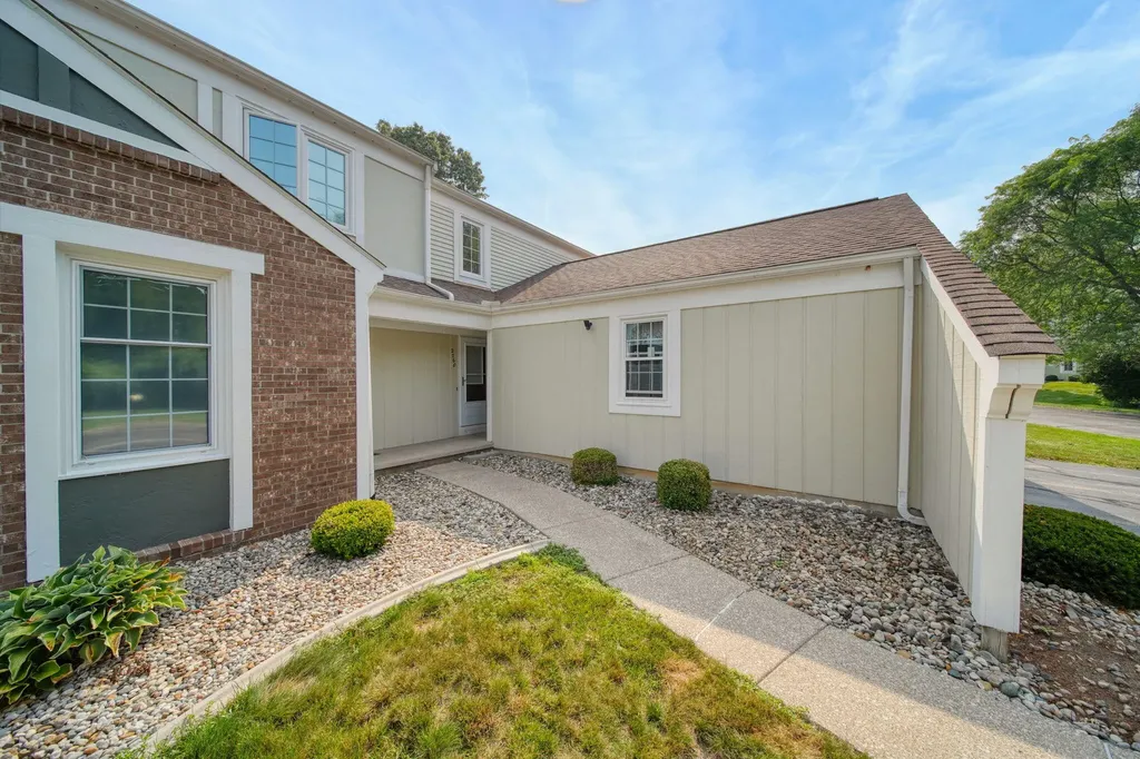 2760 Walden Woods Boulevard Blackman Charter Township MI 49201