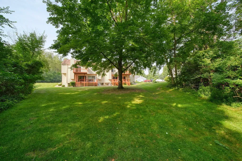 2760 Walden Woods Boulevard Blackman Charter Township MI 49201