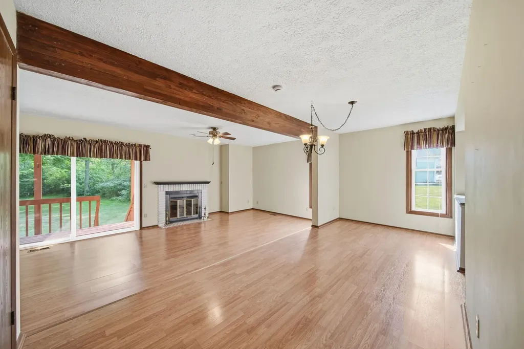 2760 Walden Woods Boulevard Blackman Charter Township MI 49201