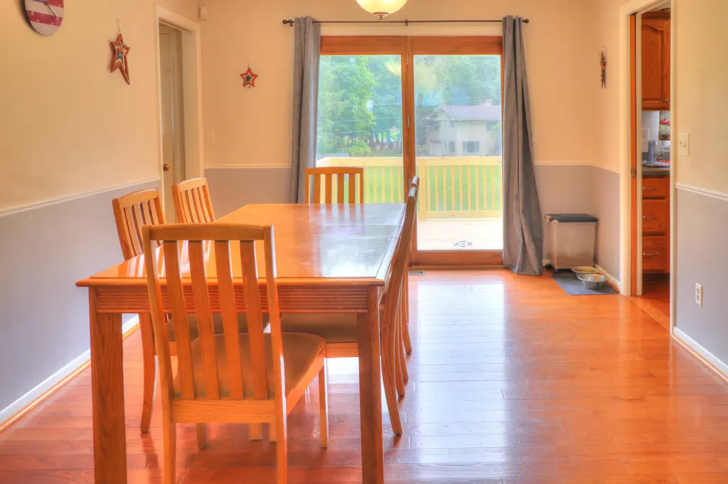 1817 S Walmont Road Summit Township MI 49203