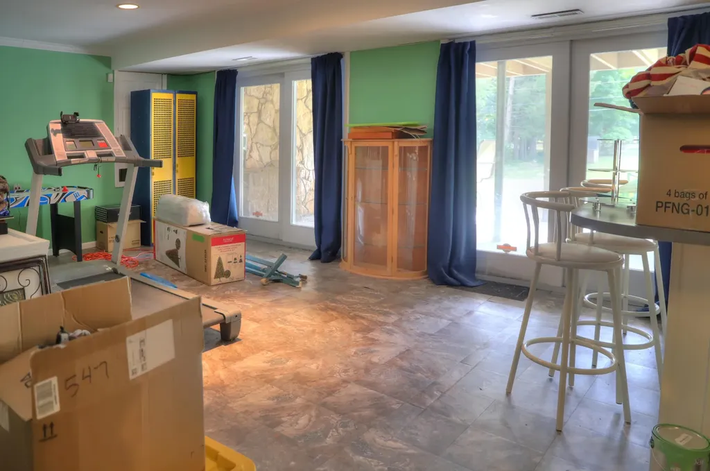 1817 S Walmont Road Summit Township MI 49203