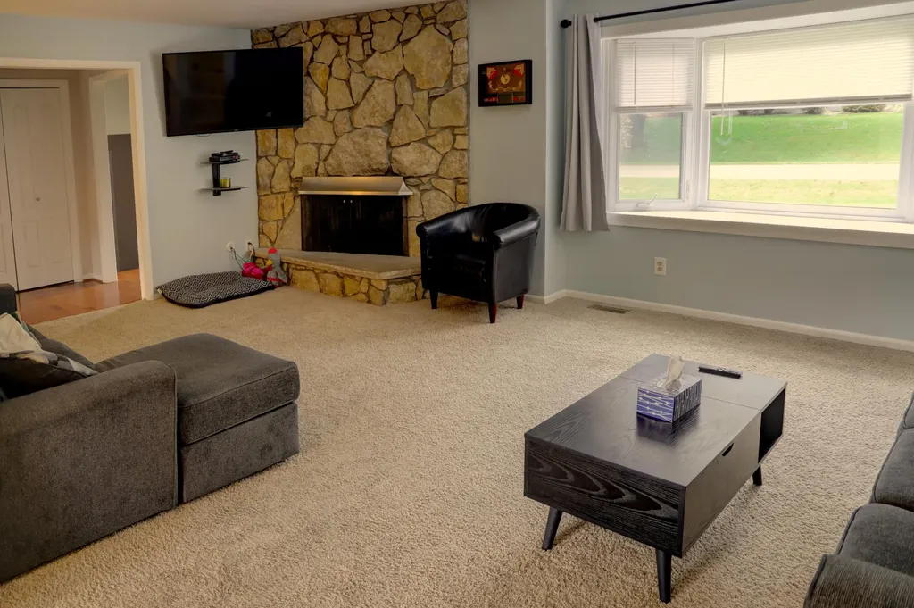 1817 S Walmont Road Summit Township MI 49203