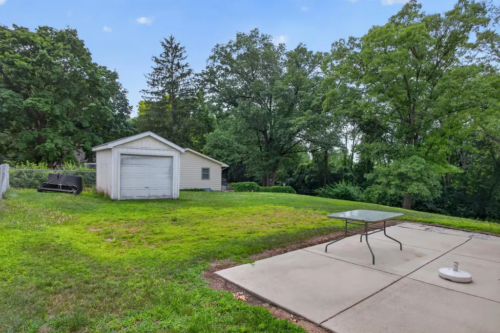 1617 Duguid Road Summit Township MI 49203