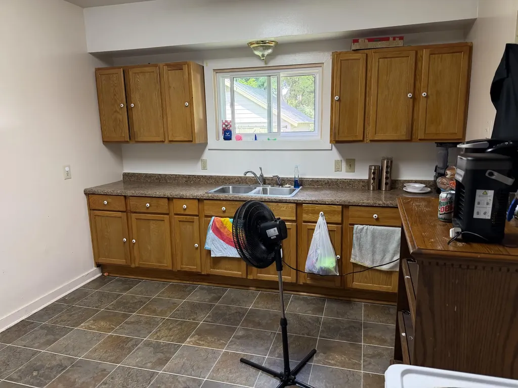 1004 S Jackson Street Jackson City MI 49203