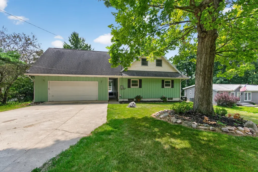 539 Fox Lake Trail Hanover Township MI 49246