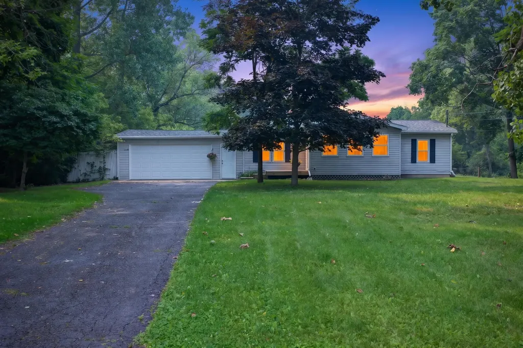 2903 Alder Street Blackman Charter Township MI 49203