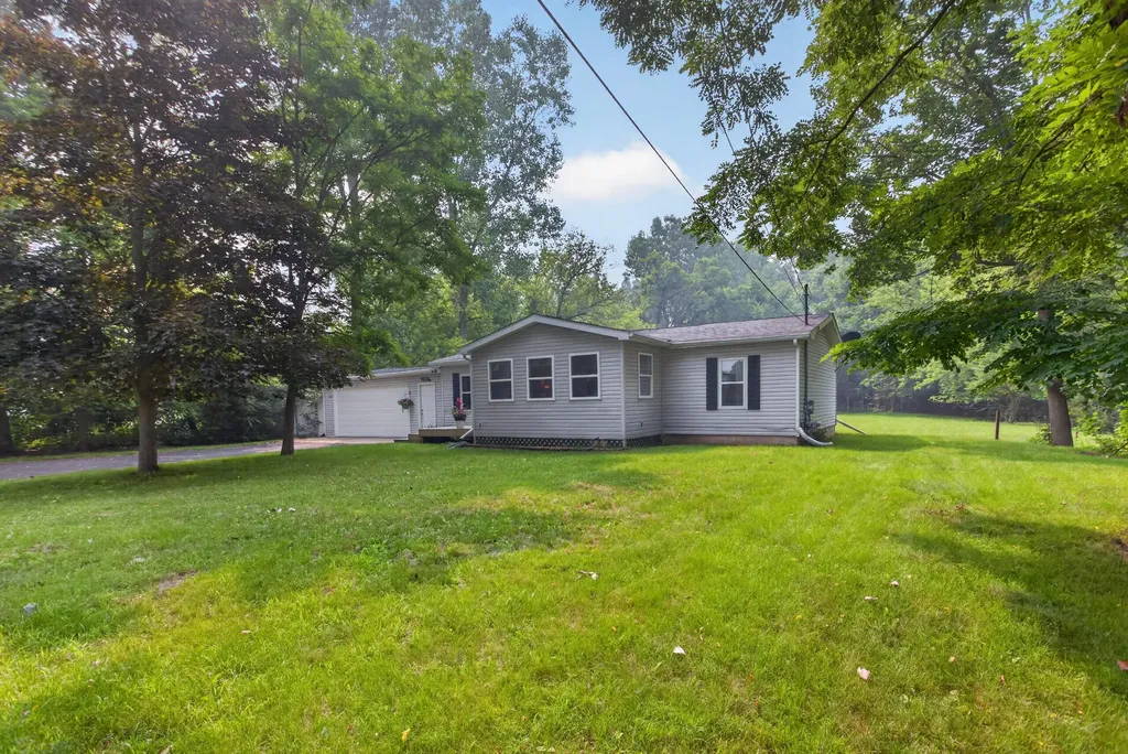 2903 Alder Street Blackman Charter Township MI 49203