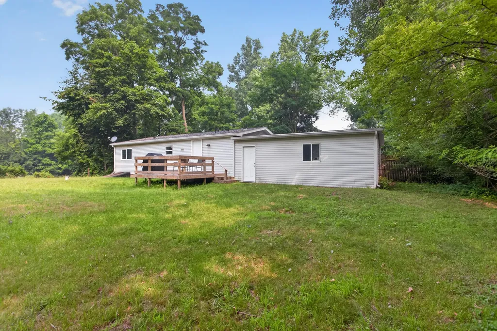 2903 Alder Street Blackman Charter Township MI 49203