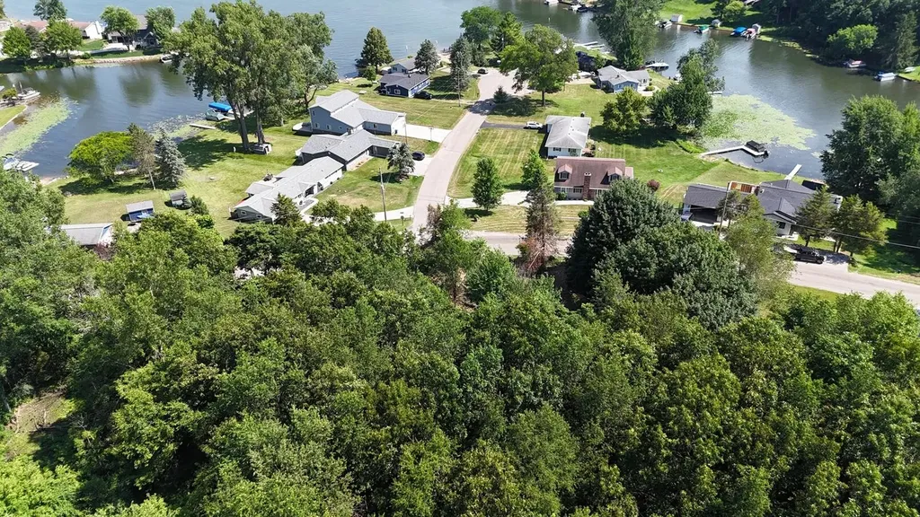 11752 Baker Road Somerset Township MI 49249