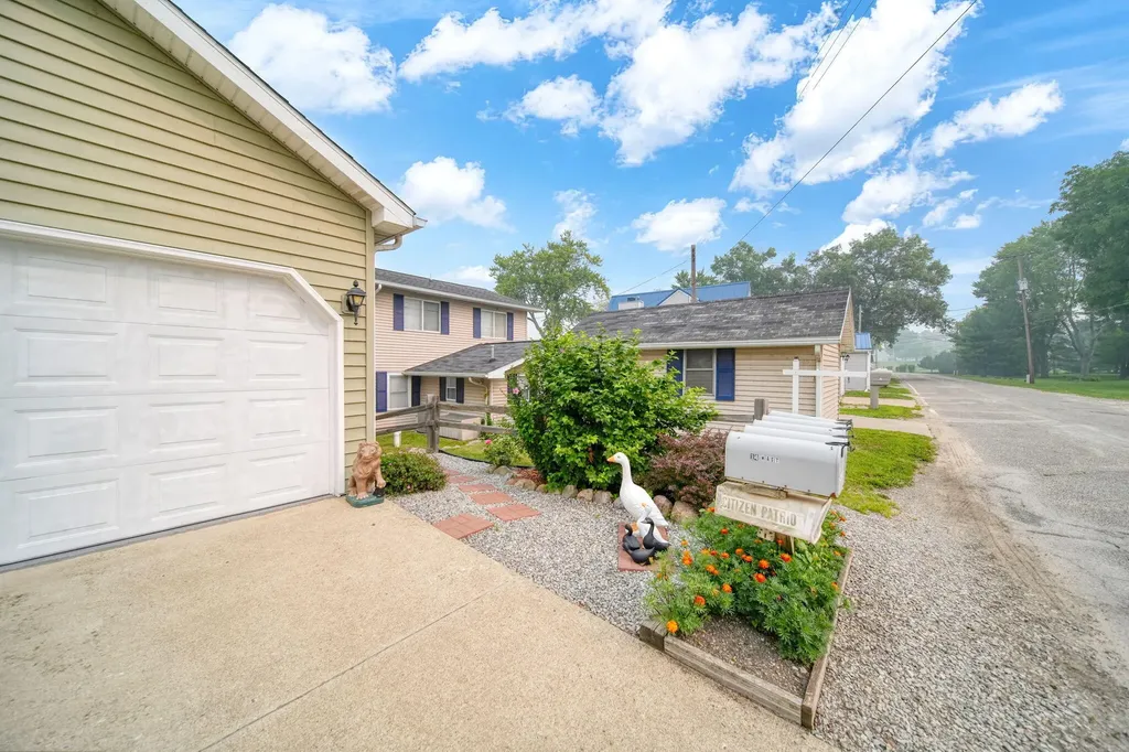 14 Ackerson Lake Road Napoleon Township MI 49201