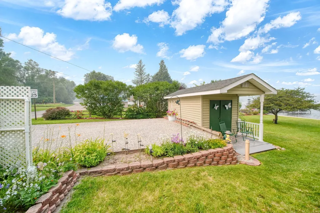 14 Ackerson Lake Road Napoleon Township MI 49201