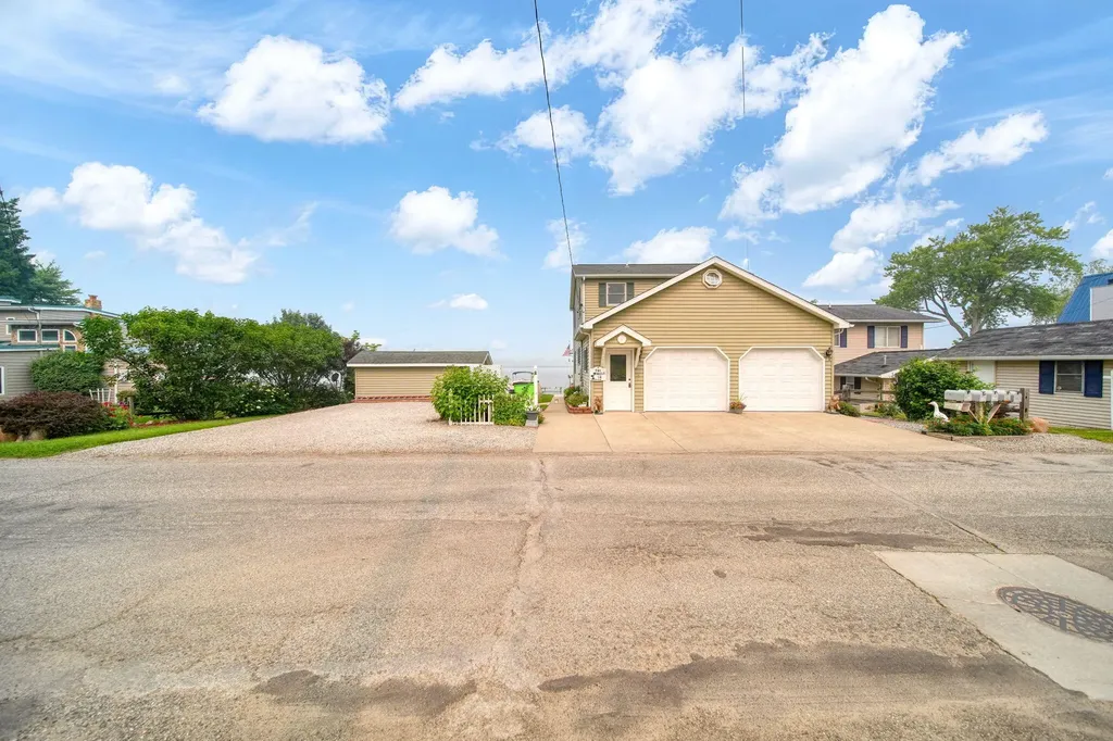 14 Ackerson Lake Road Napoleon Township MI 49201