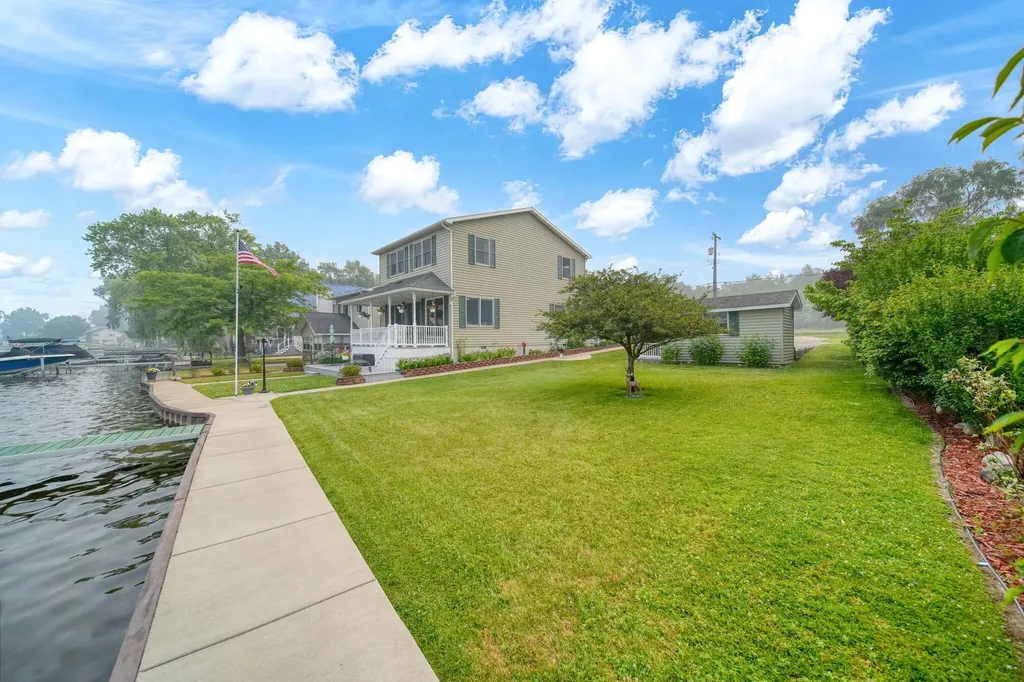 14 Ackerson Lake Road Napoleon Township MI 49201