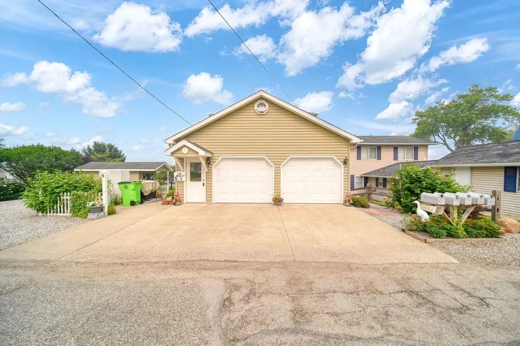 14 Ackerson Lake Road Napoleon Township MI 49201