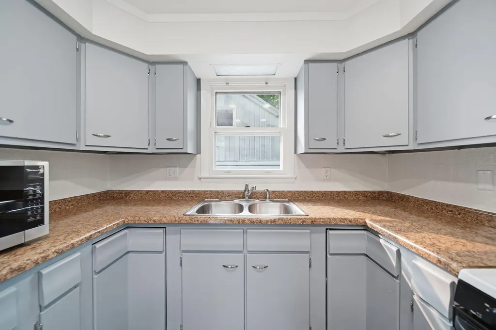 414 Napoleon Road Leoni Township MI 49254