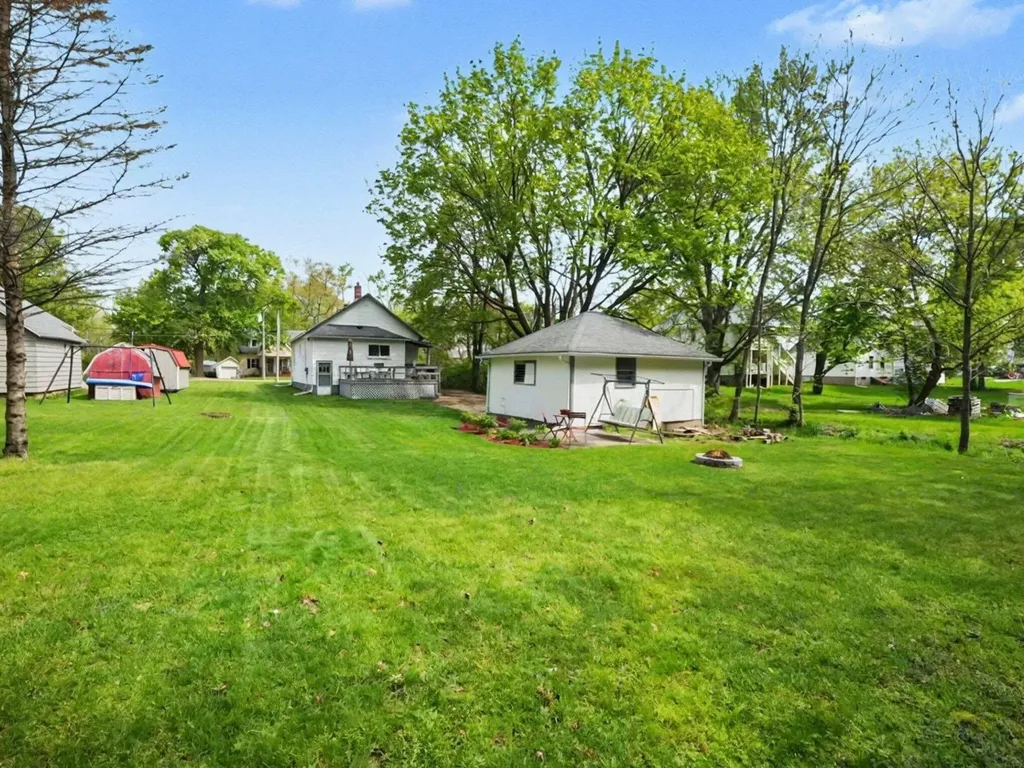78 Westwood Street Hillsdale City MI 49242