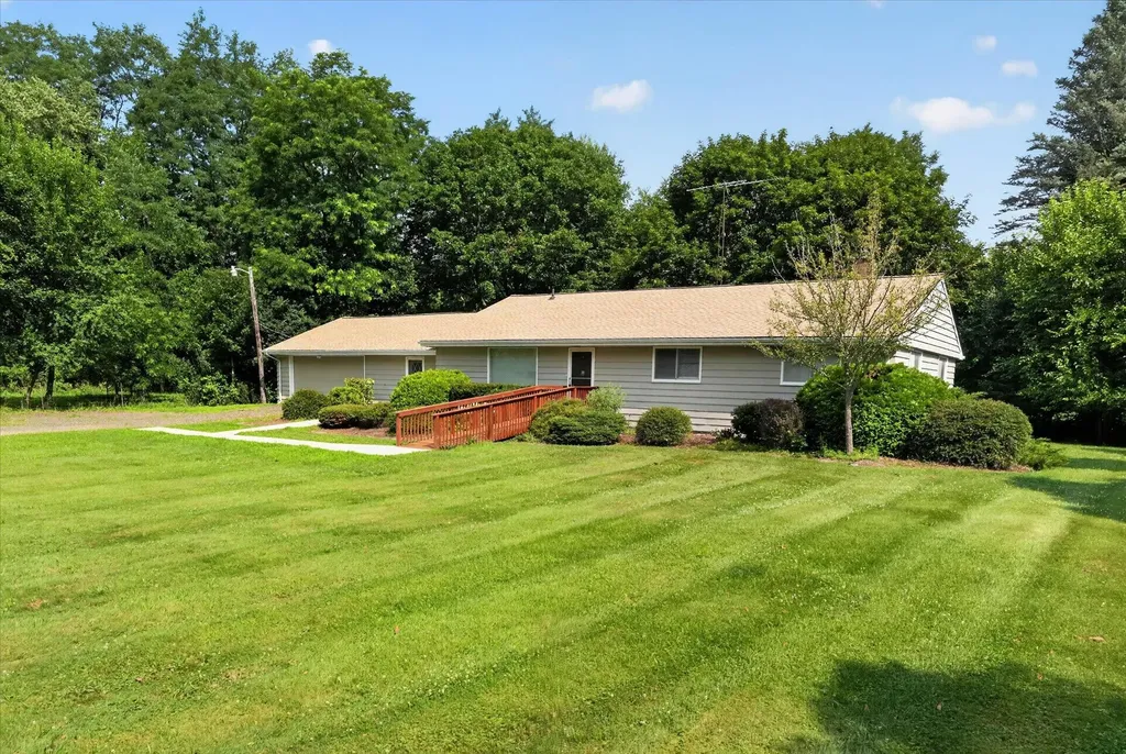 6720 Horton Road Spring Arbor Township MI 49201
