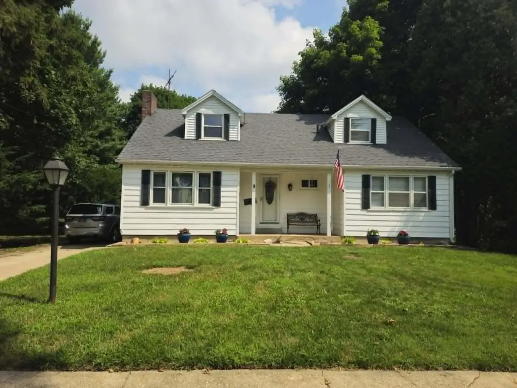 9 Armstrong Street Hillsdale City MI 49242