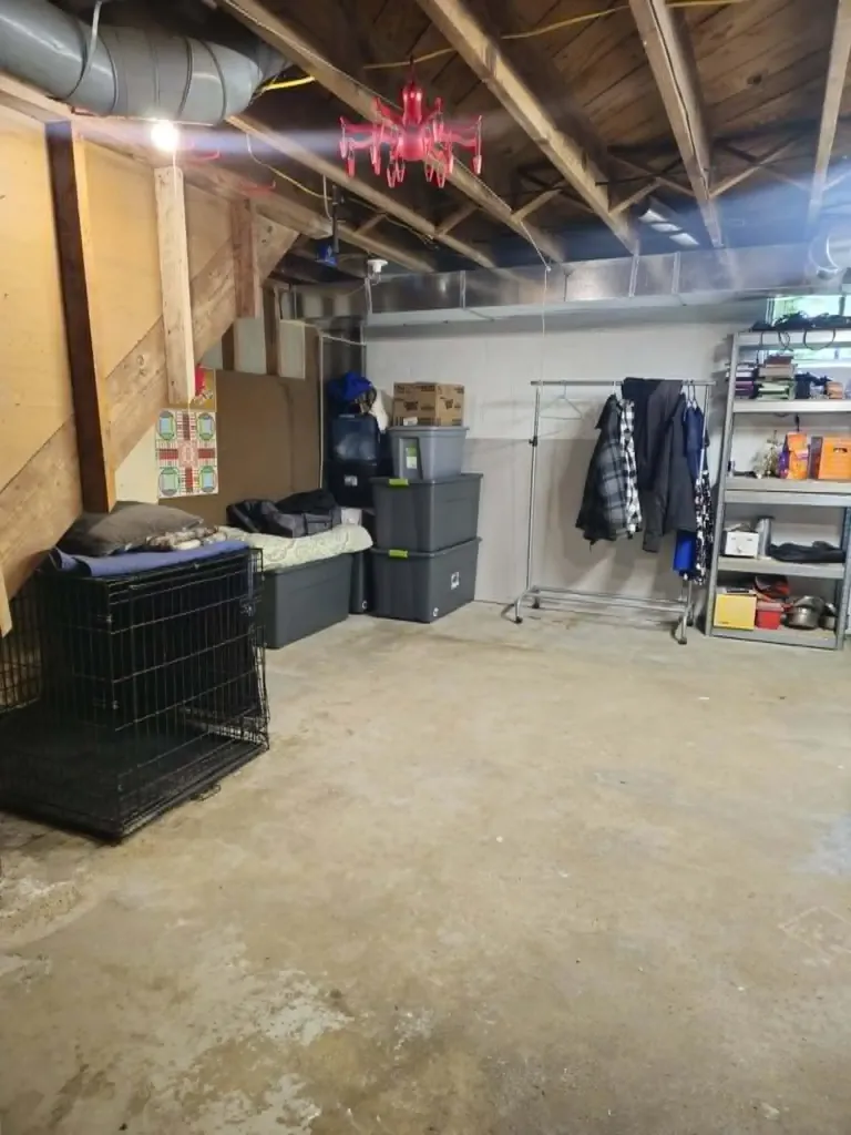9 Armstrong Street Hillsdale City MI 49242