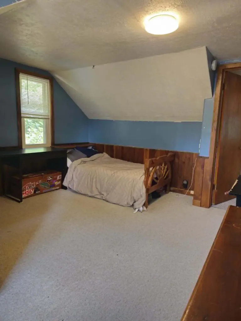 9 Armstrong Street Hillsdale City MI 49242