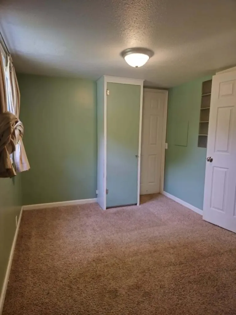 9 Armstrong Street Hillsdale City MI 49242