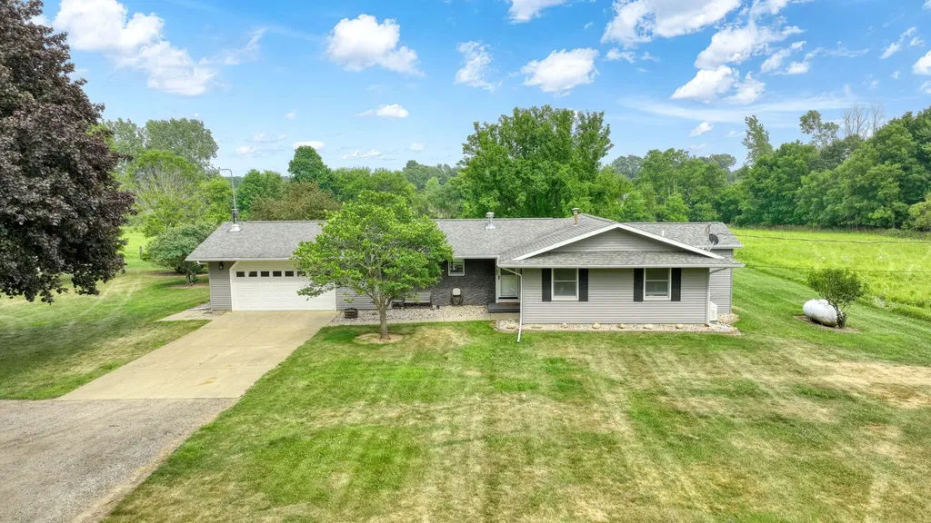 755 S Smith Road Eaton Rapids Township MI 48827