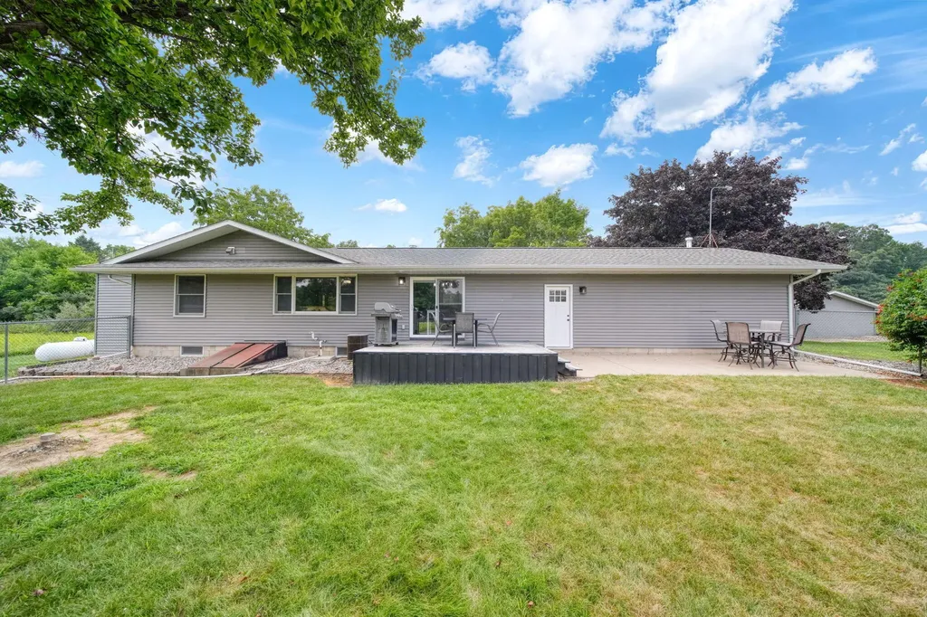 755 S Smith Road Eaton Rapids Township MI 48827