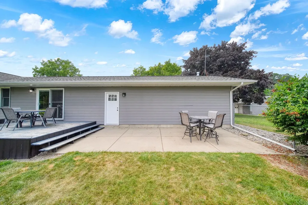 755 S Smith Road Eaton Rapids Township MI 48827