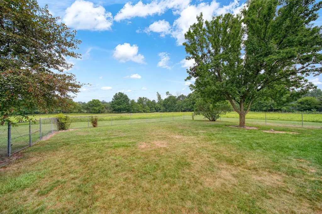 755 S Smith Road Eaton Rapids Township MI 48827