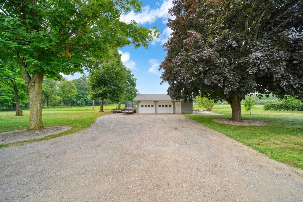 755 S Smith Road Eaton Rapids Township MI 48827