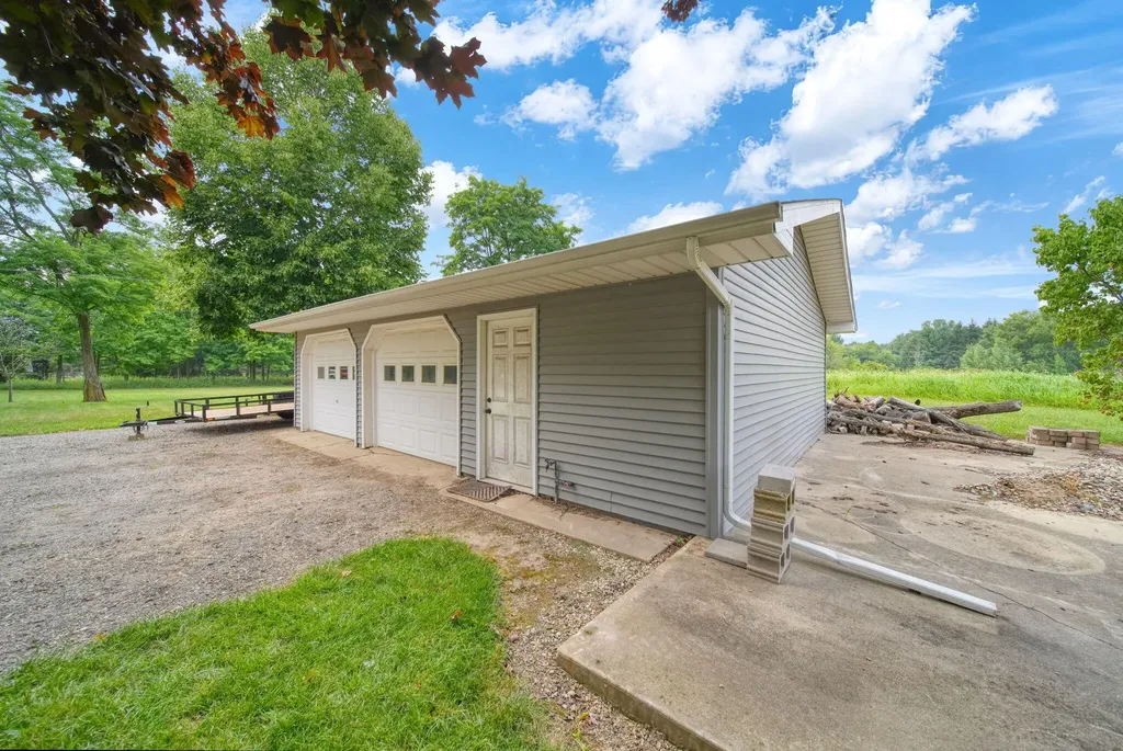755 S Smith Road Eaton Rapids Township MI 48827
