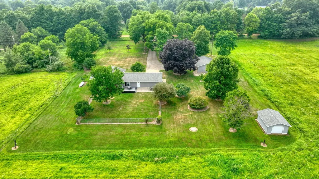 755 S Smith Road Eaton Rapids Township MI 48827
