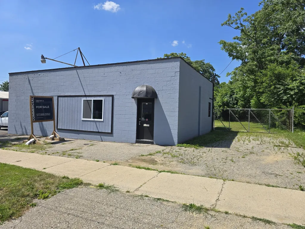 608 E Pearl Street Jackson City MI 49201