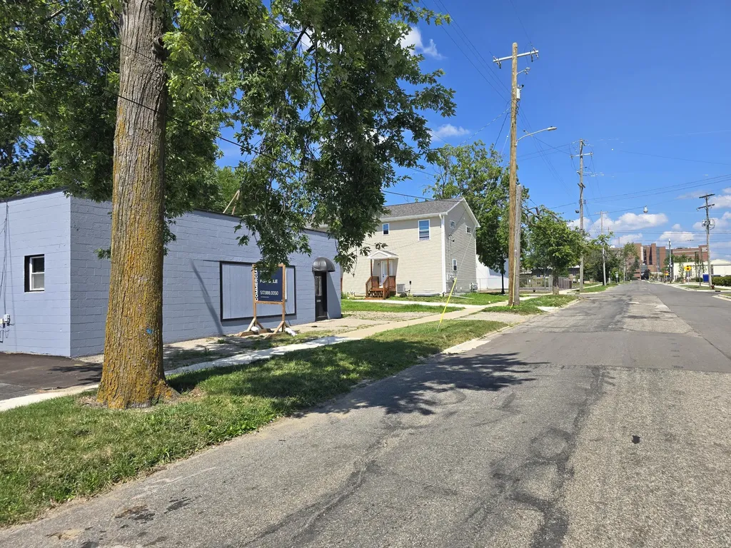 608 E Pearl Street Jackson City MI 49201