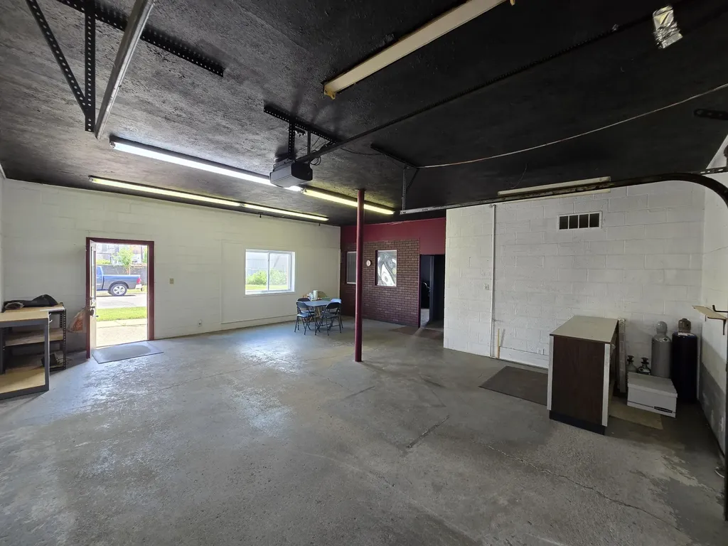 608 E Pearl Street Jackson City MI 49201