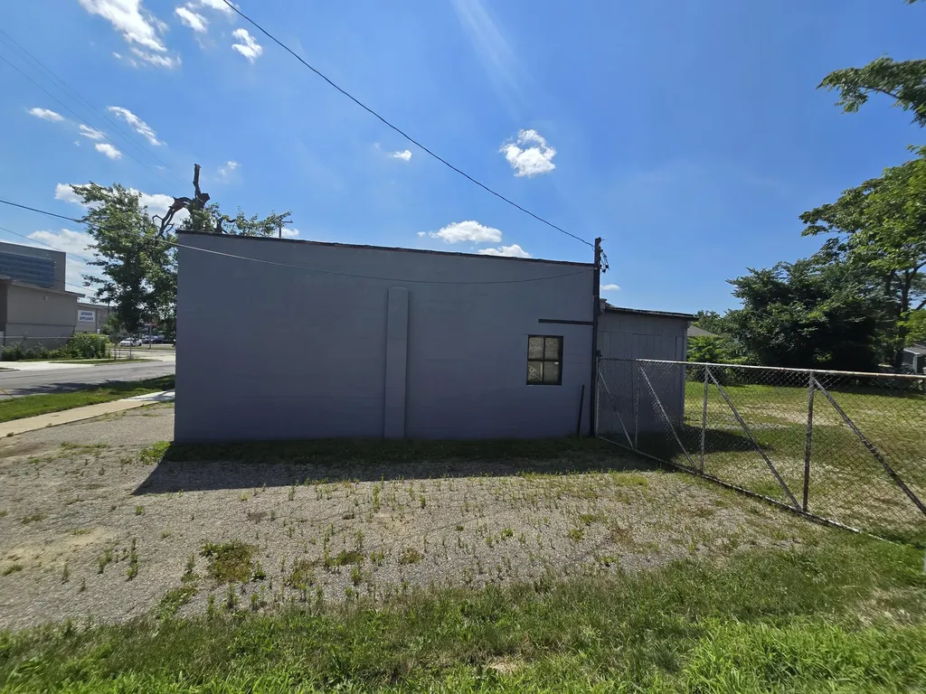 608 E Pearl Street Jackson City MI 49201