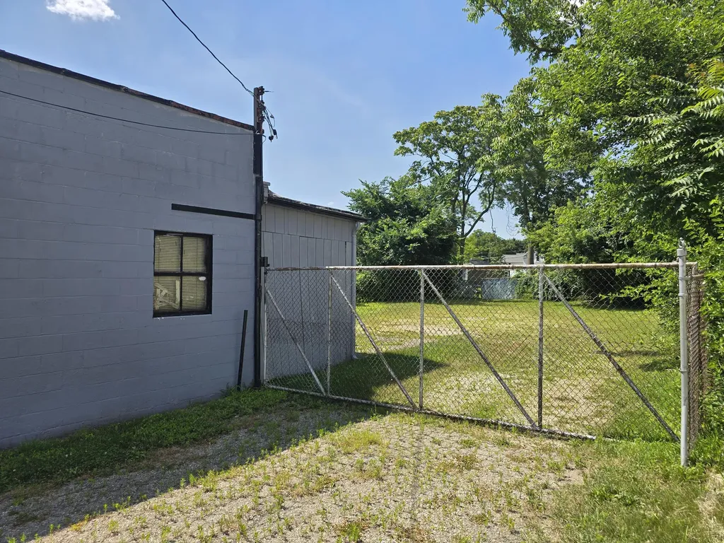 608 E Pearl Street Jackson City MI 49201
