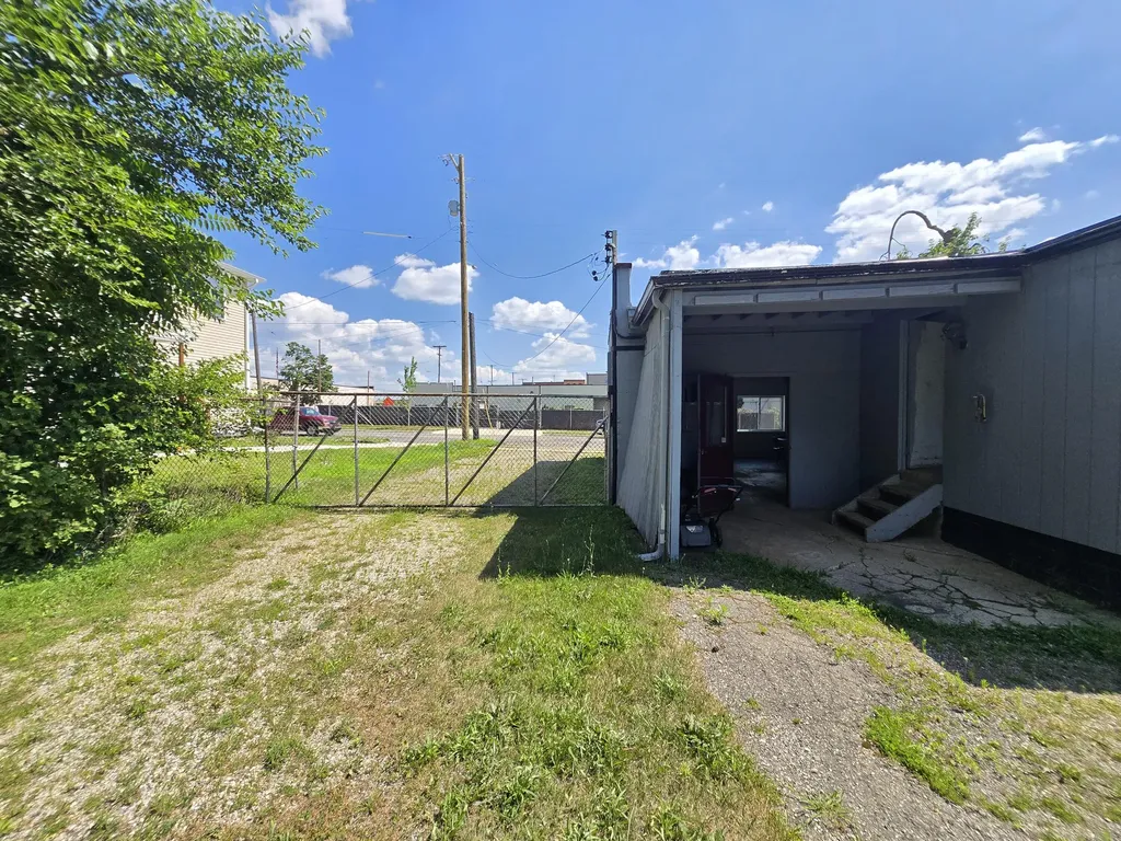 608 E Pearl Street Jackson City MI 49201