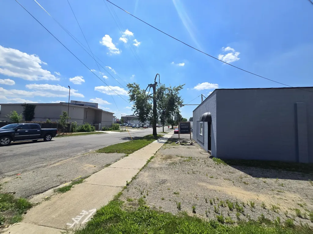 608 E Pearl Street Jackson City MI 49201