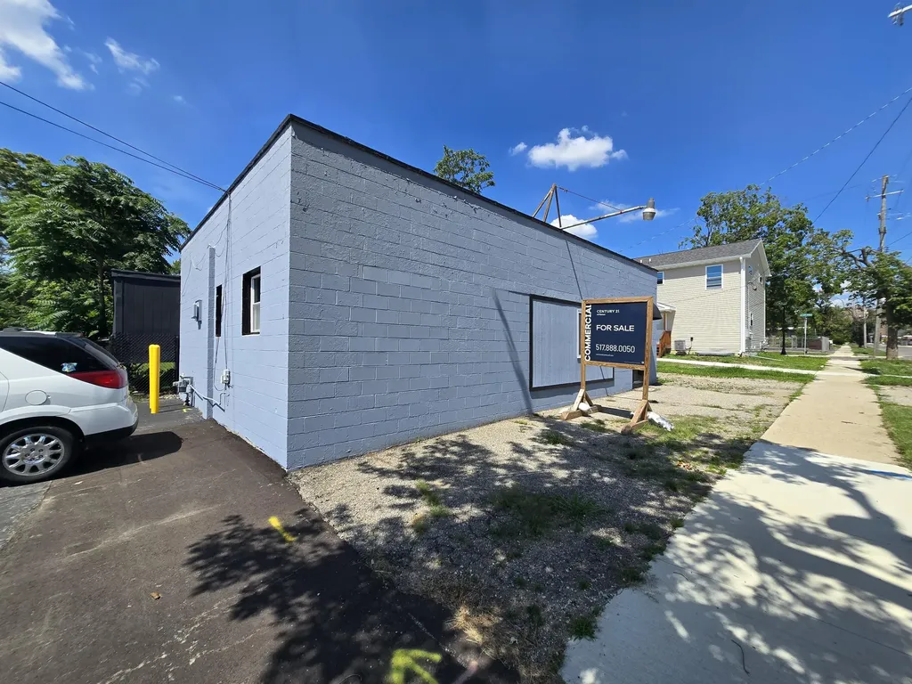 608 E Pearl Street Jackson City MI 49201
