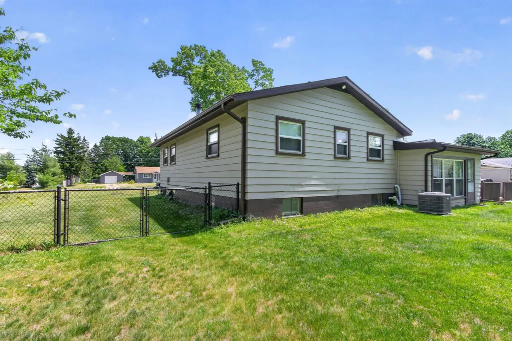 1180 Herbert J Avenue Blackman Charter Township MI 49202