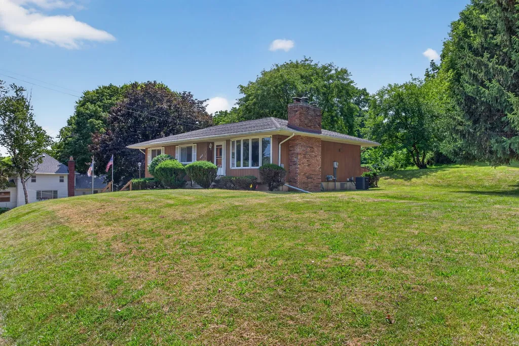 403 Hill Street Jackson City MI 49202