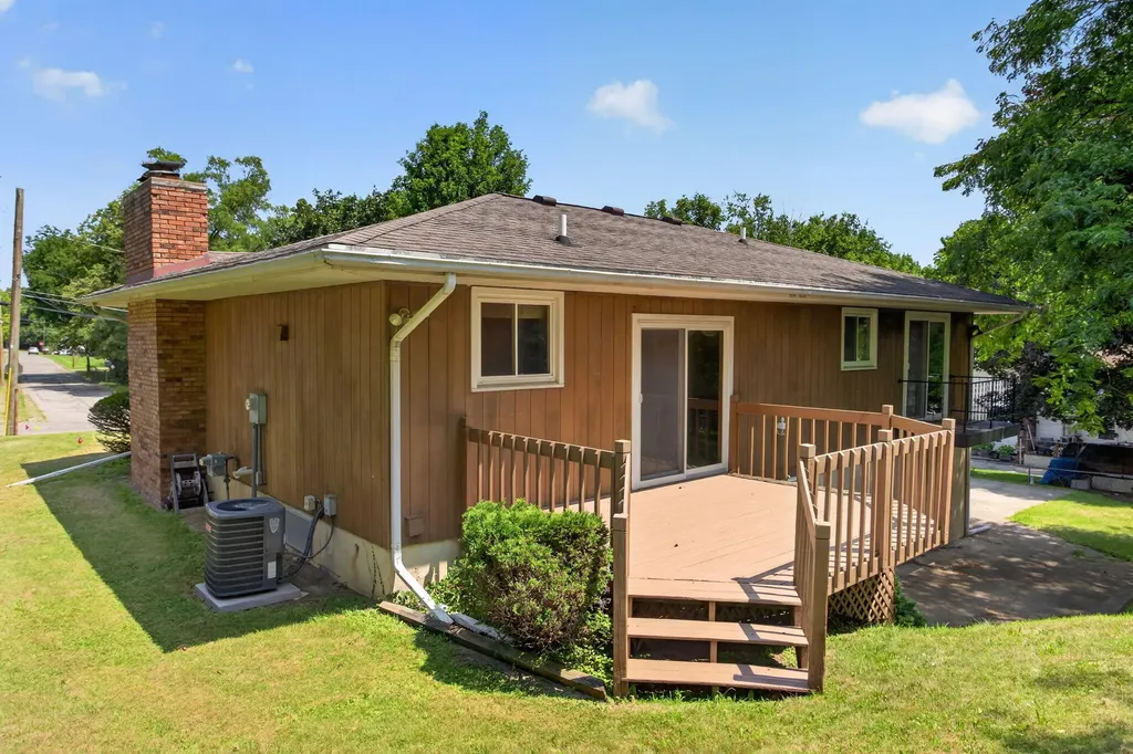 403 Hill Street Jackson City MI 49202