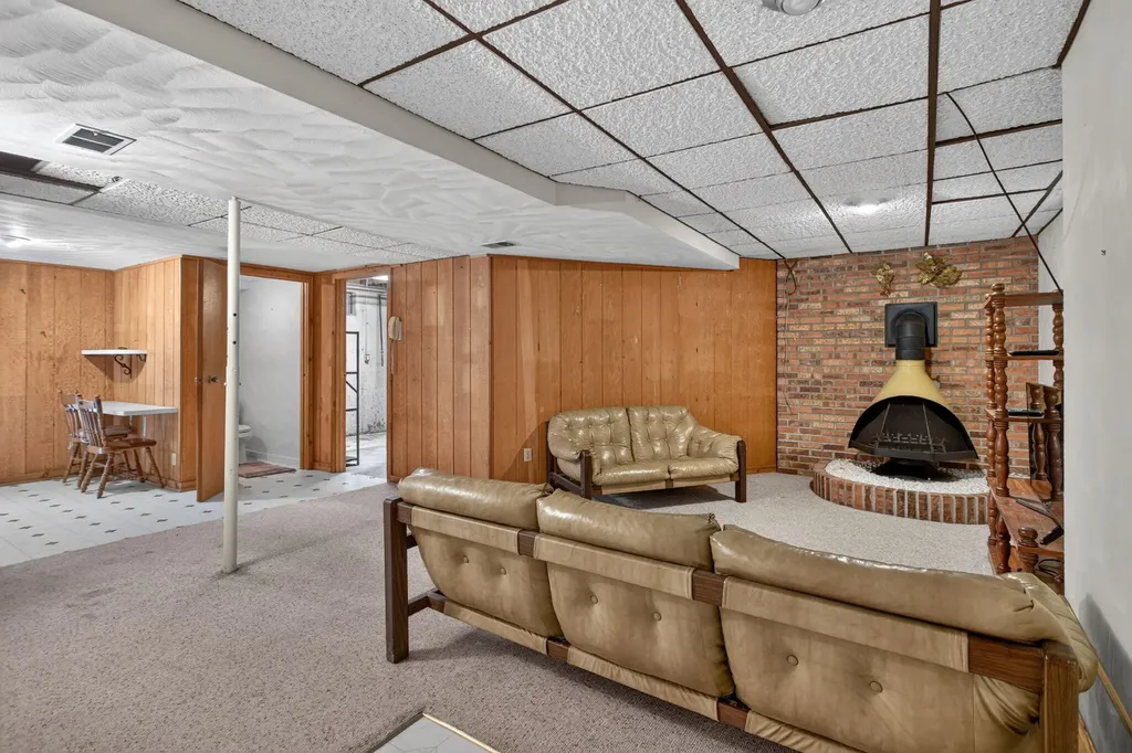 403 Hill Street Jackson City MI 49202
