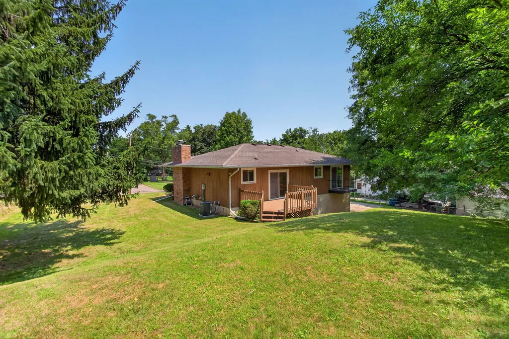 403 Hill Street Jackson City MI 49202
