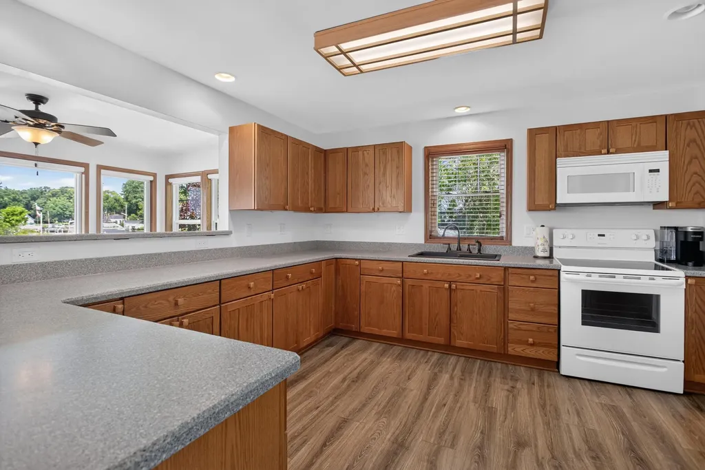 512 Cedar Street Cambridge Township MI 49230