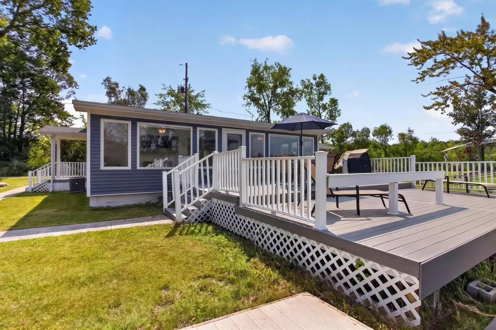 512 Cedar Street Cambridge Township MI 49230
