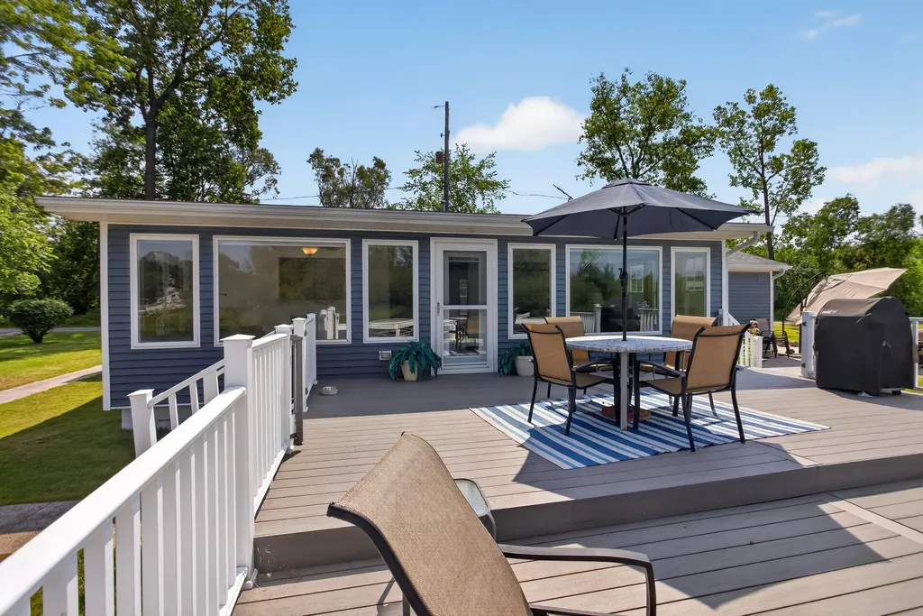512 Cedar Street Cambridge Township MI 49230