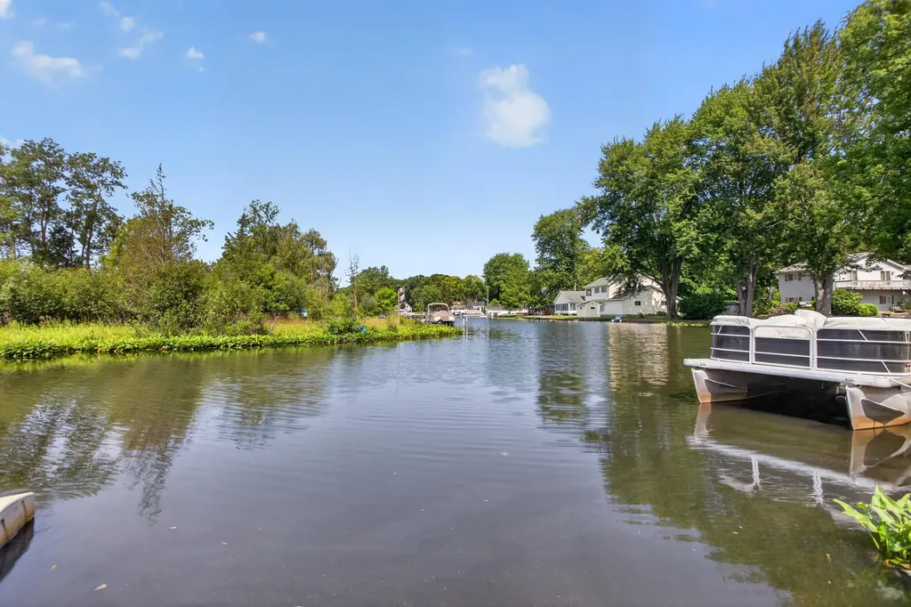 512 Cedar Street Cambridge Township MI 49230