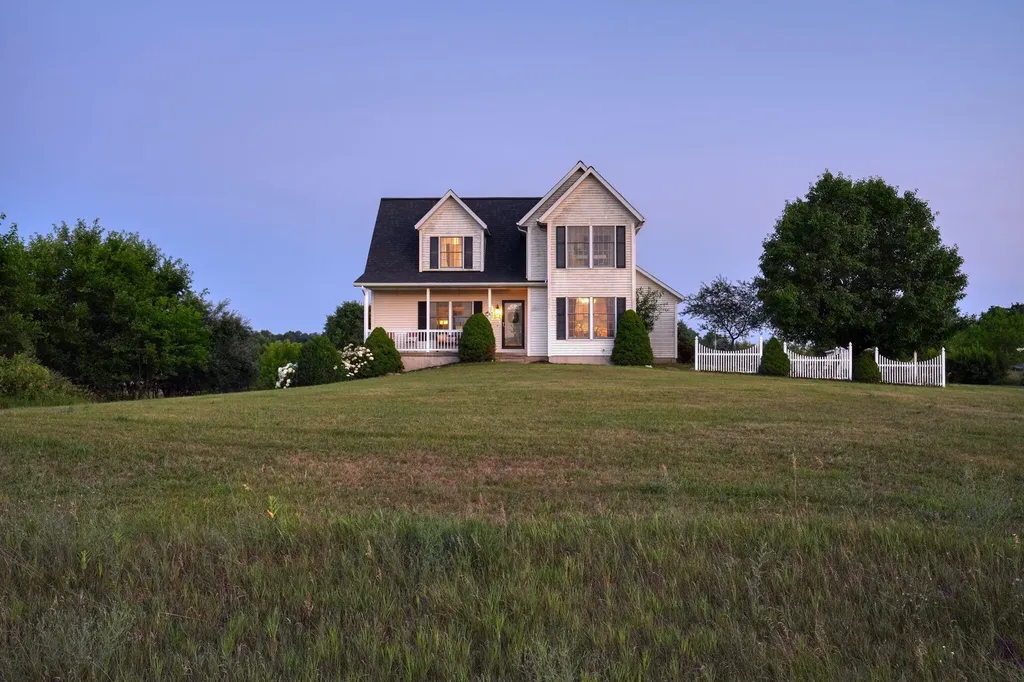 11329 Rosemary Lane Waterloo Township MI 49259